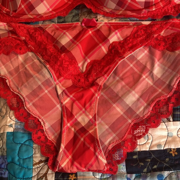 Adorable red plaid bra/panty set. By Adore Me. 38C / Lg. New no tags. - Picture 2 of 4